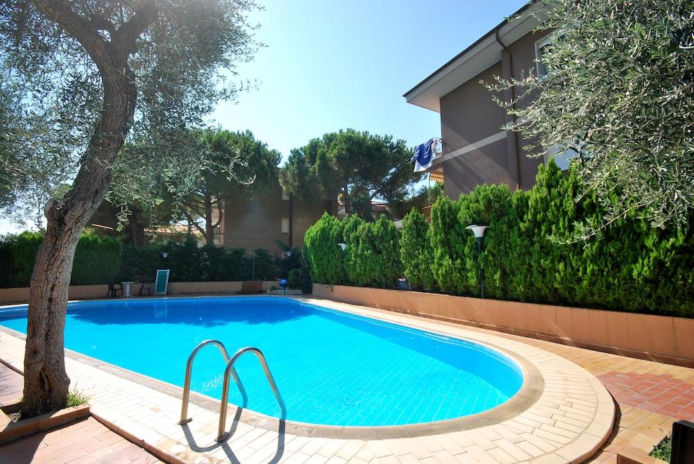 Residence Orchidea Diano Marina Eksteriør billede